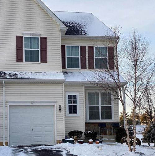 985 King Way, Breinigsville, PA 18031-1484