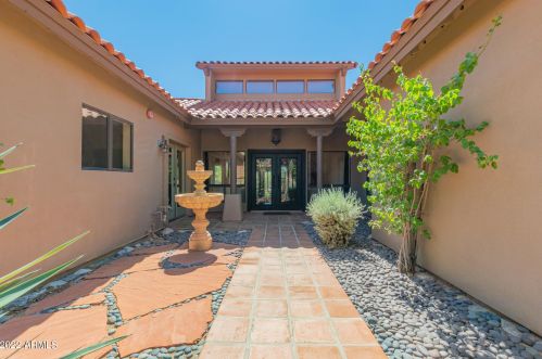 7839 Dixileta Dr, Scottsdale AZ exterior