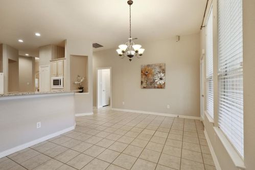 6001 Park Ln, Lewisville TX  75028-3775 exterior