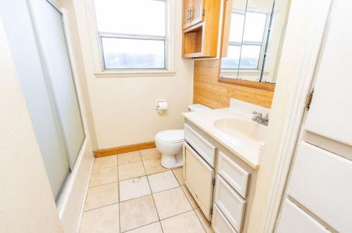 2950 Sierra St, Riverbank CA  95367-2230 exterior