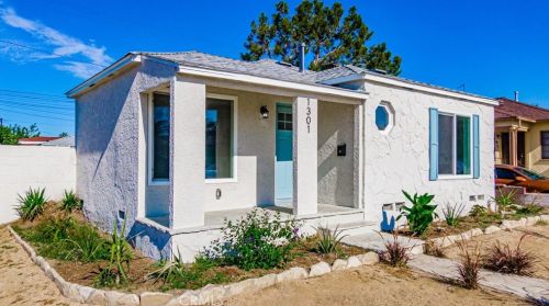 1301 Marcelle St, Compton CA  90221-4413 exterior