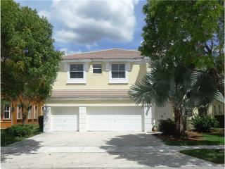 16909 54 Ct, Hollywood FL  33027-4929 exterior