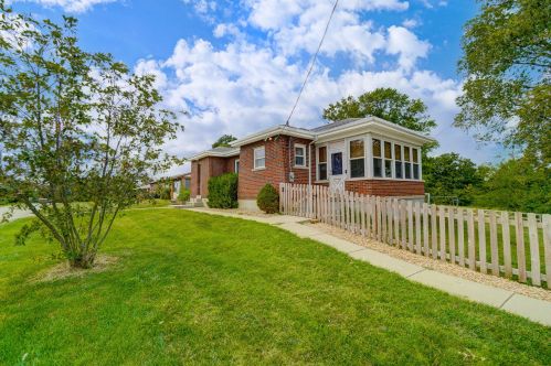 732 Lone Oak Dr, Covington, KY 41015-2216