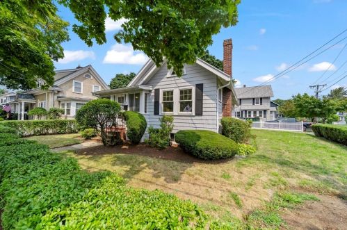 5 Greenwood Ave, Wakefield, MA 01880-4214