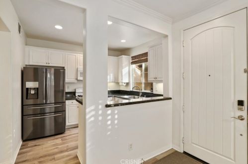 28421 Mirabelle Ln, Santa Clarita CA  91350-3240 exterior