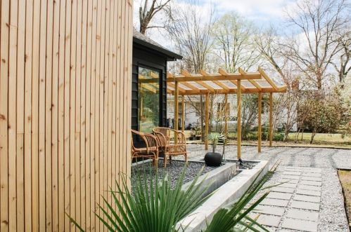 8648 Forest Hills Blvd, Dallas TX  75218-4023 exterior