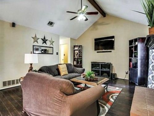 7204 Kary Lynn Dr, Fort Worth TX  76148-1765 exterior