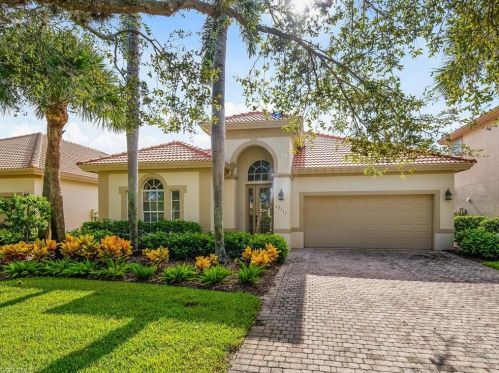 23117 Oakglen Ln, Bonita Springs, FL 34135-2010