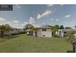 1355 200th St, Miami, FL 33179-5135