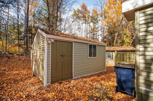 13 Rim Rd, Danville NH  03819-3184 exterior