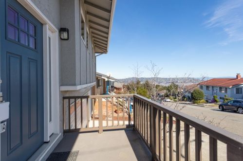 155 Lake Dr, San Bruno, CA 94066-2511