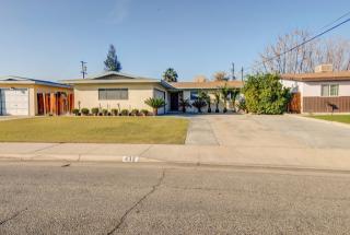 432 Golden West Ave, Bakersfield, CA 93263-1943