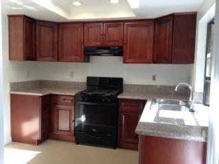 1220 Diamond St, Anaheim CA  92801-5968 exterior