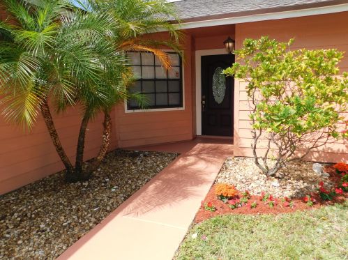 180 Ponce De Leon St, West Palm Beach, FL 33411-1232