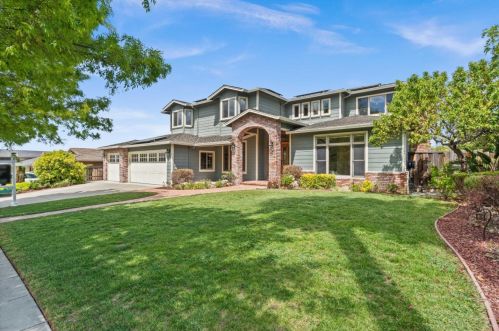 6552 Little Falls Dr, San Jose, CA 95120-4049