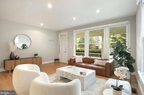 1413 Foxhall Rd, Washington, DC 20007-2006