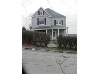 501 Fayette St, South Connellsville, PA 15425-3411