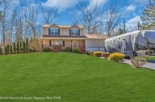 57 Thompson Bridge Rd, Jackson Twp NJ  08527-4623 exterior