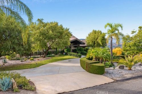 41777 Parado Del Sol Dr, Temecula CA  92592-8998 exterior