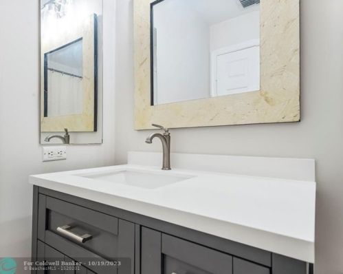 13072 18th Ct, Hollywood FL  33028-2511 exterior