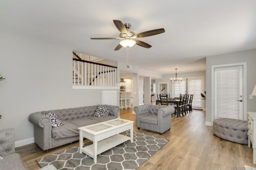 5521 Lesa Rd, La Mesa CA  91942-1704 exterior