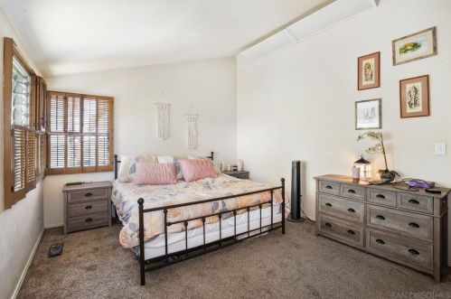 5422 Redding Rd, San Diego CA  92115-1133 exterior