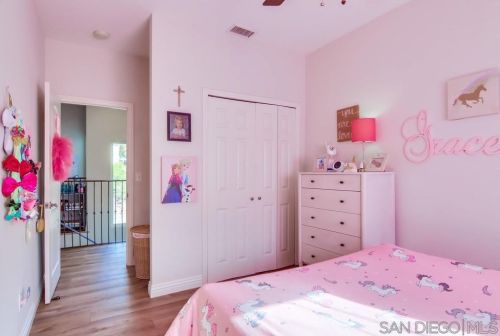 3160 Goldfinch St, San Diego CA 92103-2965 exterior