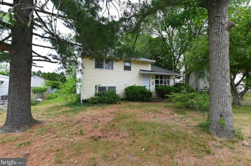 305 Carnegie Ave, Wenonah NJ  08090-1411 exterior