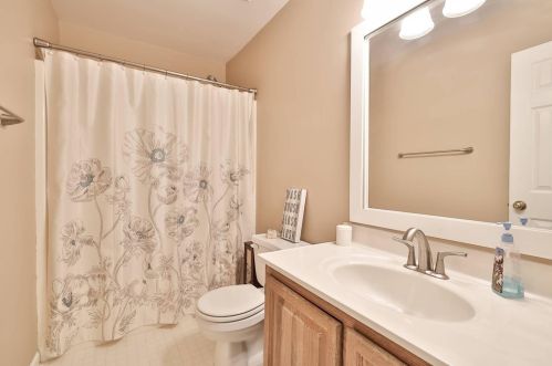 1205 Mesa Dr, Covington KY 41018-3812 exterior