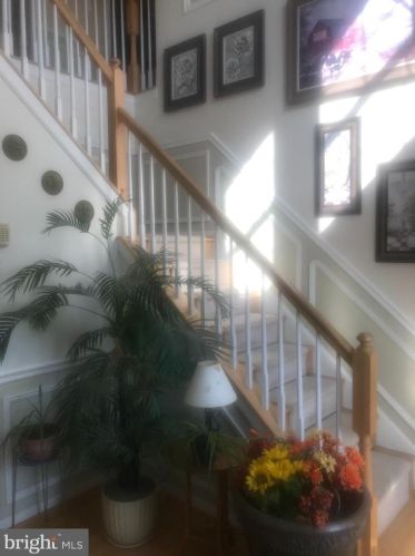35 Clifford Ct, Harpers Ferry WV  25425-3102 exterior