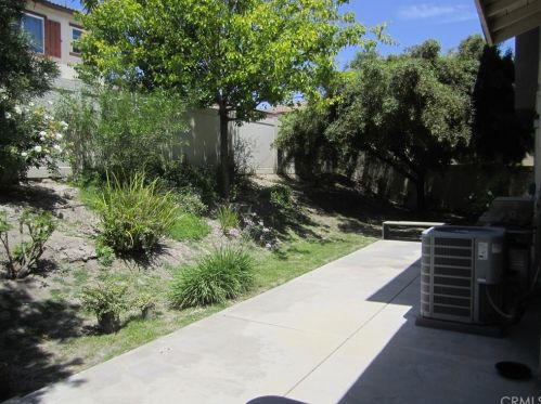 6546 Vanderbilt St, Chino CA  91710-6917 exterior