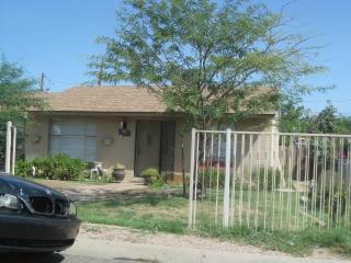 3023 38th Dr, Phoenix, AZ 85019-4430