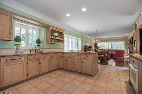 27 Hideaway Ln, Sparta NJ  07871-3510 exterior