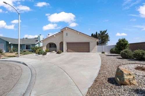 3531 Avenue, Lancaster, CA