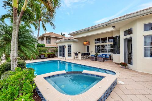 955 Gardenia Dr, Delray Beach FL  33483-4806 exterior