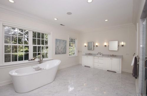 312 Ridgefield Rd, Wilton CT  06897-2329 exterior