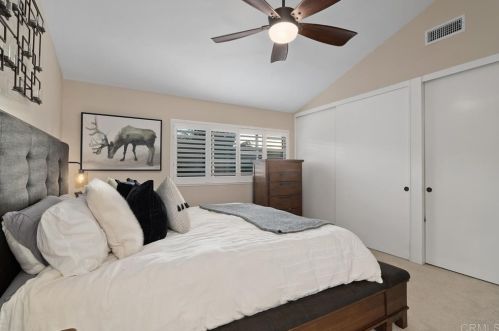 5394 Bloch St, San Diego CA 92122-4015 exterior