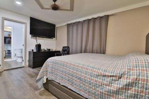 10891 Hulme Ave, Lynwood CA  90262-2231 exterior