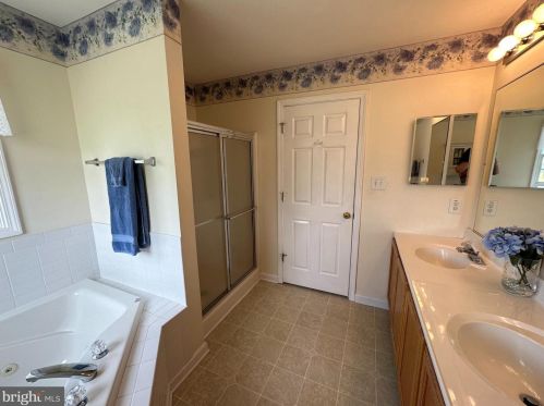 803 Hook Hill Rd, Richmond National Battlefiel VA  22835-3505 exterior
