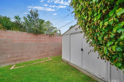 5609 Faculty Ave, Lakewood CA  90712-1815 exterior