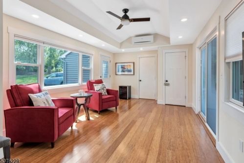 845 Vosseller Ave, Martinsville NJ  08836-2387 exterior