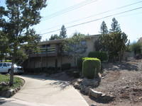 981 Scenic Dr, Porterville CA  93257-1634 exterior