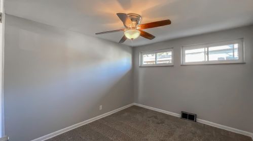 137 Roger Ln, Florence KY  41042-2336 exterior