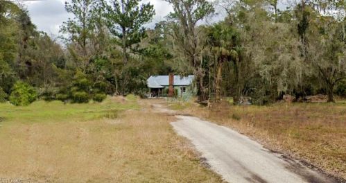 212 Maryland Ave, East Palatka, FL 32131-6048