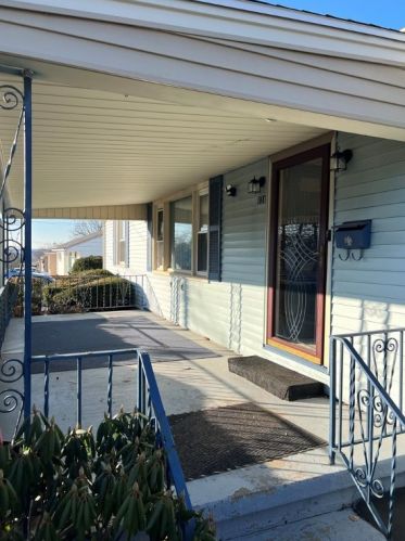 434 Patton Ave, Hermitage, PA 16121-1707