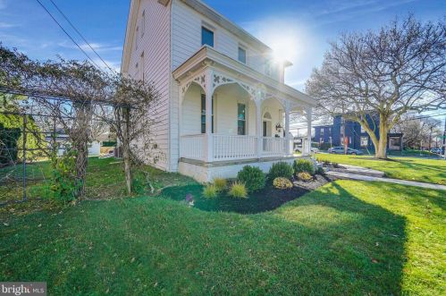 402 Lancaster Ave, Downingtown, PA 19335-2721