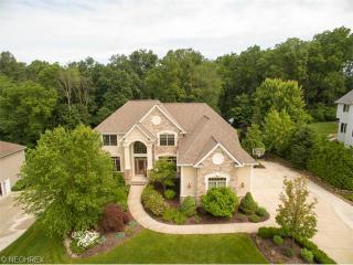 335 Wakefield Run Blvd, Hinckley, OH 44233-9254