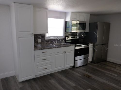 8515 Orangetree St, Crystal River FL  34428-5957 exterior