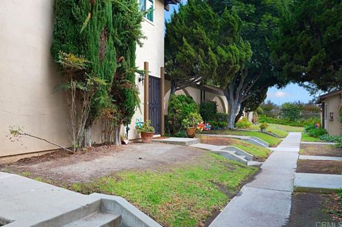 9816 Caminito Cuadro, San Diego, CA 92129-2888