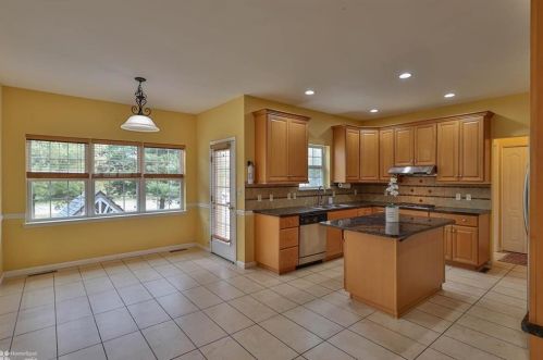 6608 Carmel Dr, Macungie PA  18062-8763 exterior